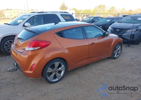 2013 Hyundai Veloster Base W/Black z USA, uszkodzony, nr VIN KMHTC6AD8DU146407